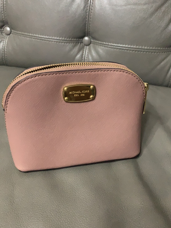 MK 手拿包 Michael Kors 前...