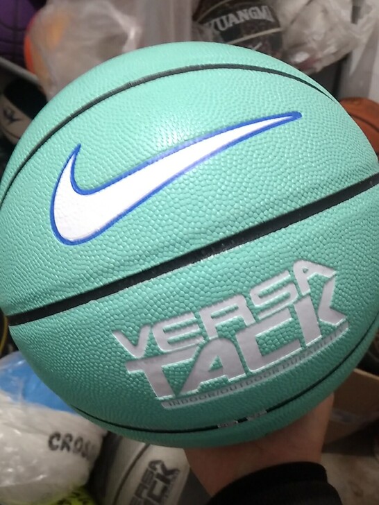 篮球，处理几个二手七号正品耐克pu篮球！不...