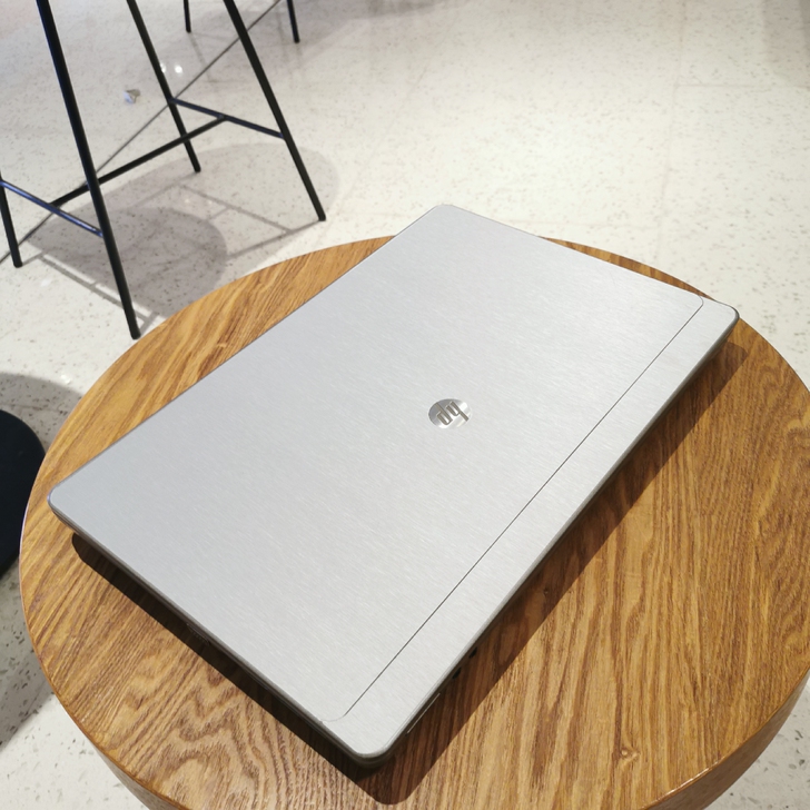 闲置惠普笔记本电脑i7四核   运行8g ...