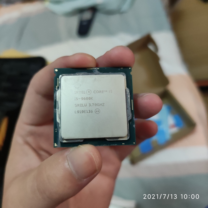 i5 9600k CPU 正常使用，无暗病...