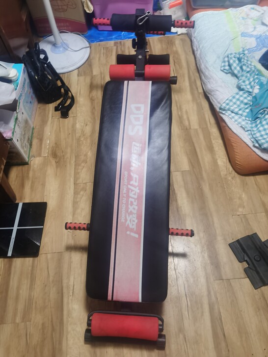 名牌仰卧板  有1米9的个子也没有问题  ...