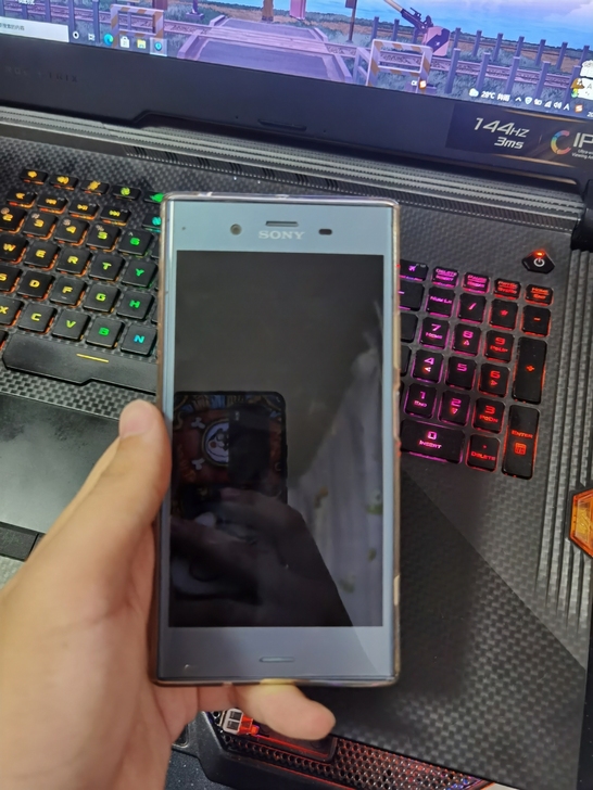 索尼XZ1日版天蓝sony旗舰手机，之前当...