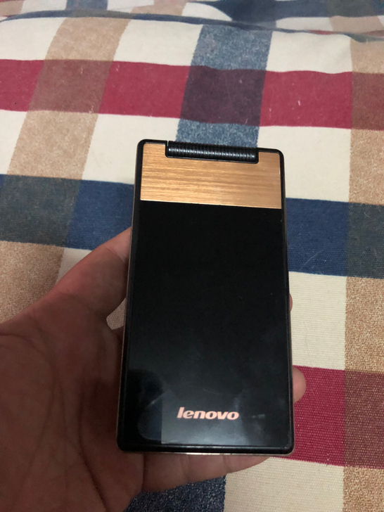 联想A588t 3G智能旋转手机！品相完美...