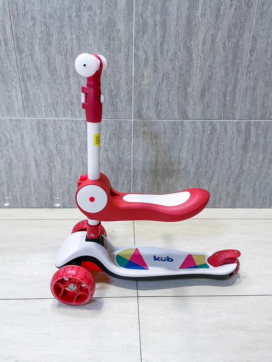 儿童滑板车1-3-6岁男溜溜车踏板车可坐可...