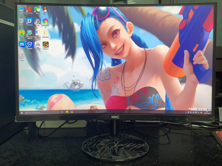 hkc24寸曲面显示器，型号c240，9....