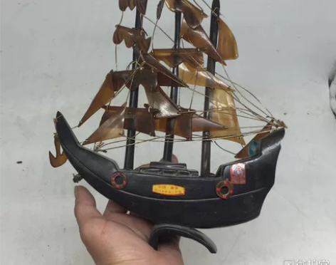 70年牛角工艺品（帆船有一根线断了）乡下拆...