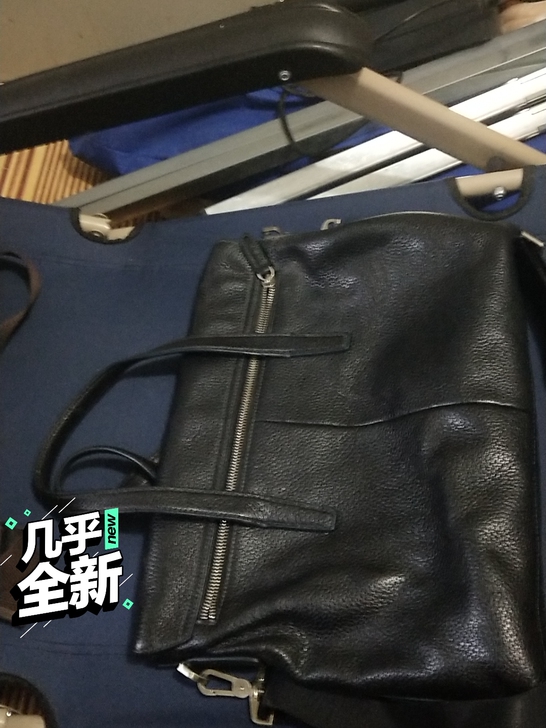 男士真皮斜挎包闲置80元