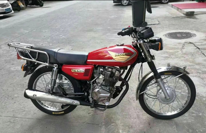 收一台500~800，125摩托车 鬼火也...