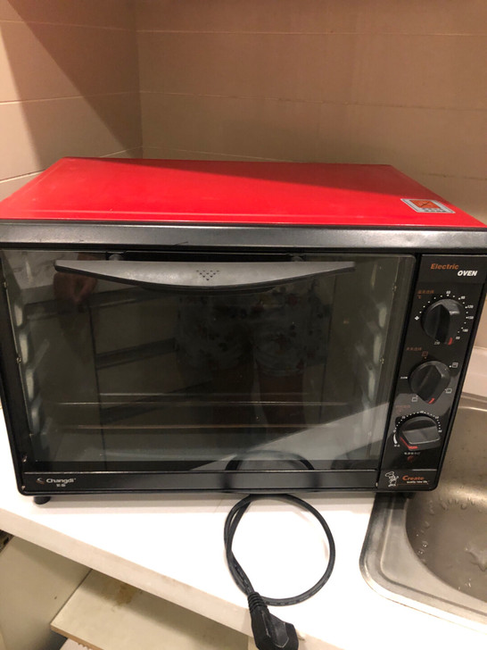 长帝烤箱 ，8成新 ，烤过几次就闲置了，尺寸