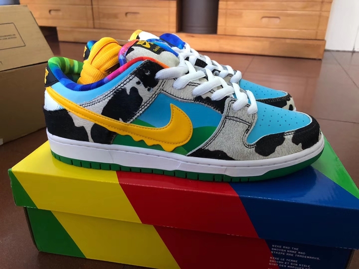 奥莱正品一手代购买手 基本每天跑店，耐克，...