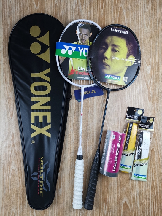 尤尼克斯羽毛球拍4u全碳素默认24磅 千元...