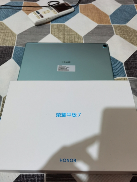 华为 荣耀平板7，仅拆封，未使用，4+64...