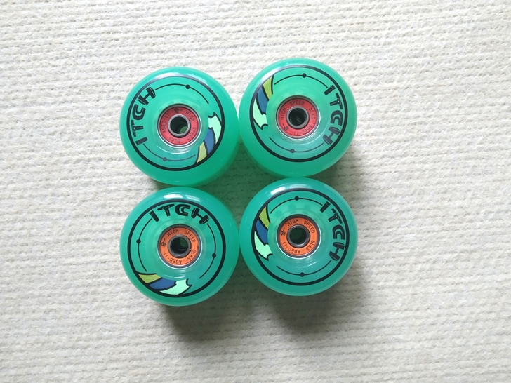 高级专业雾轮双翘长板轮轮子滑板雪糕轮四轮舞...