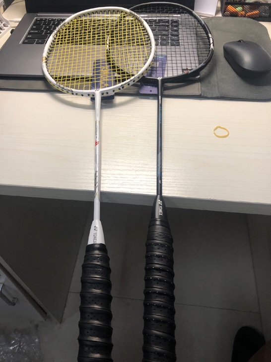 【闲置】尤尼克斯YONEX羽毛球拍双拍对拍...