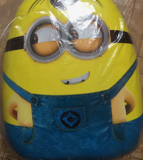 全新小黄人拉杆箱送玩偶一个 感兴趣的话给我...