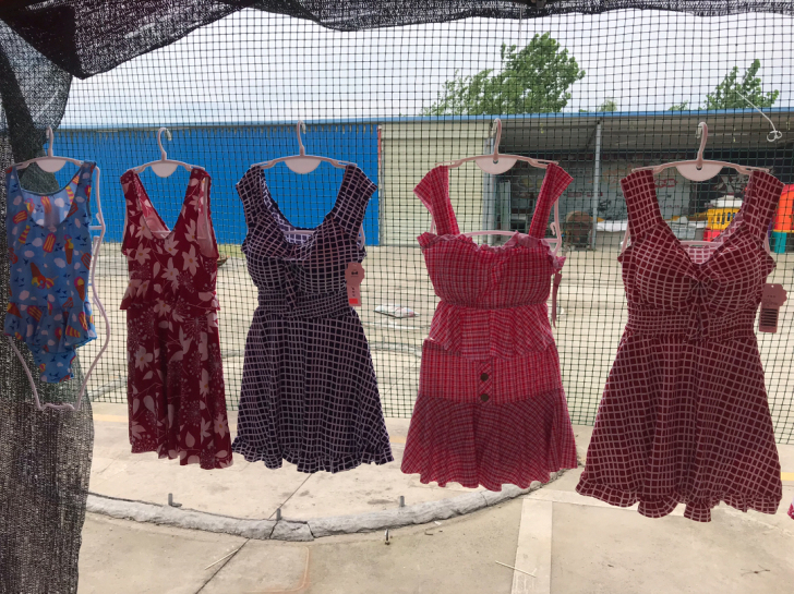 黄冈蛙派游乐园，泳衣泳裤清仓处理，想要的提...