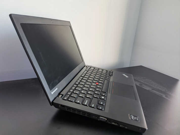 ThinkPad X240 笔记本电脑