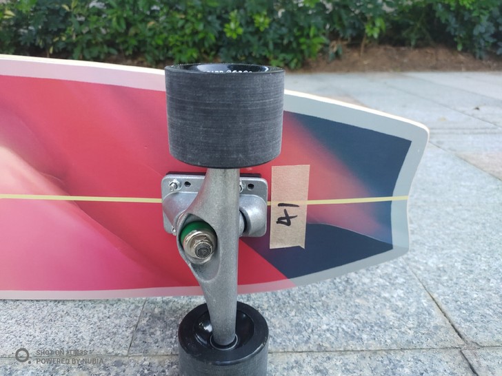 工厂存货板，瑕疵板，限量板，陆地冲浪滑板