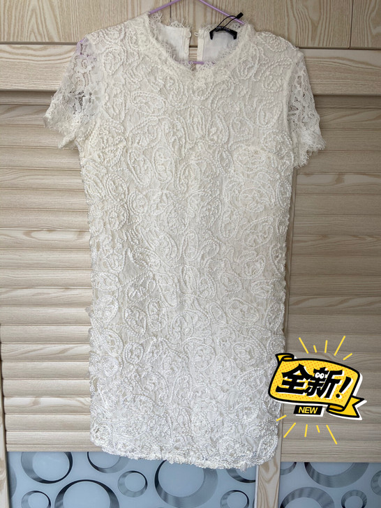 全新Z A R A连衣裙，吊牌未拆，打折时...