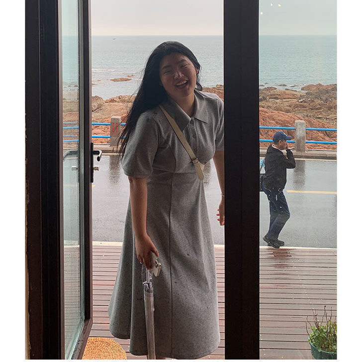 潘美玉/晴日短讯 大码休闲风短袖连衣裙女设...