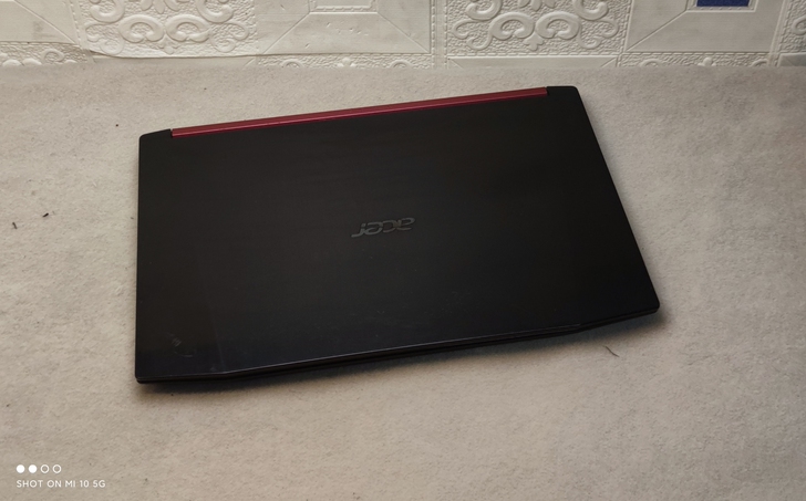 游戏本 宏基暗夜骑士3笔记本 gtx105...