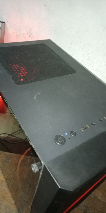 出侧透电脑空机箱一个感兴趣的话点##amp...