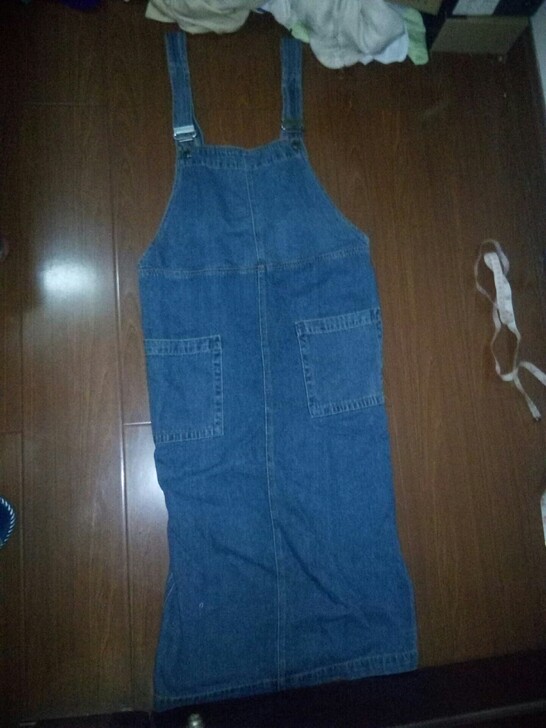 牛仔背带长裙
