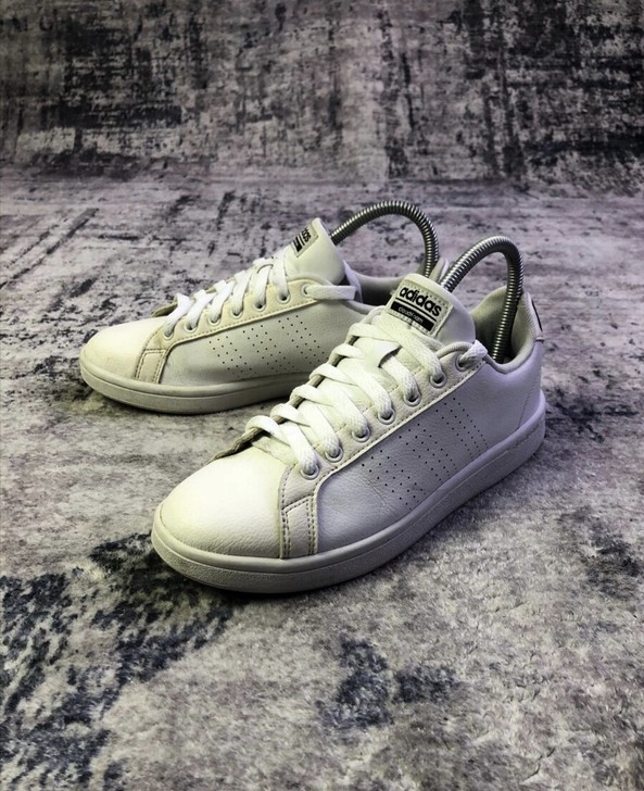 Adidas小白鞋Adidas小白鞋 物品...