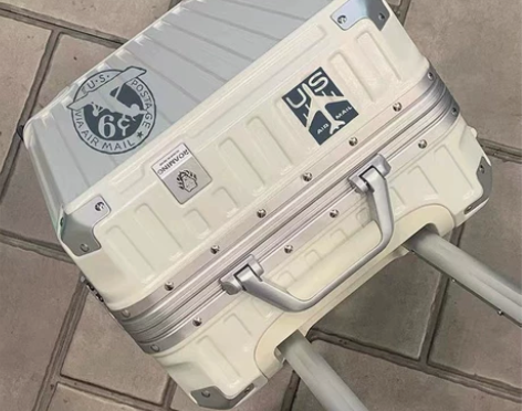 出口日本漫游铝框行李箱PC耐磨防刮哑光磨砂...