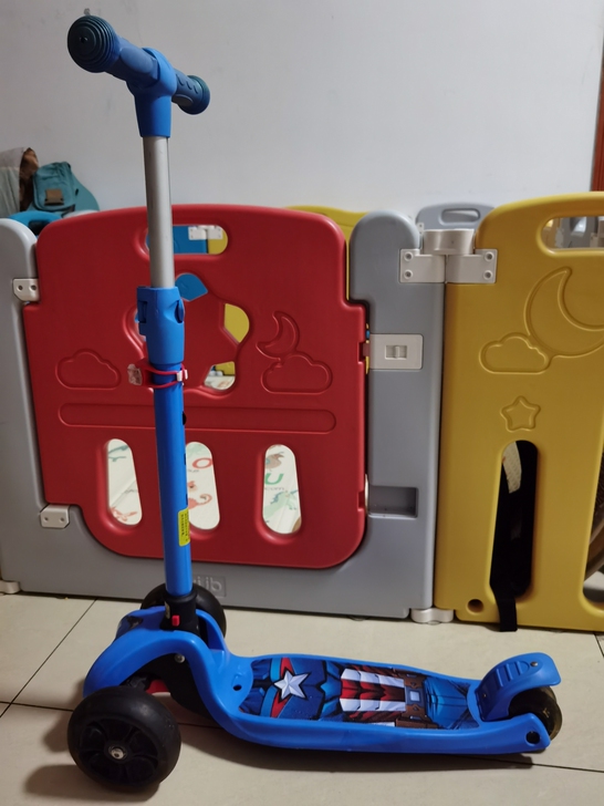 Disney/迪士尼 滑板车，由于搬家不想...