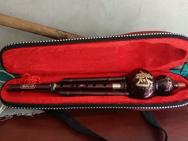 葫芦丝精品孩子升学了,有用的联系邮费自负