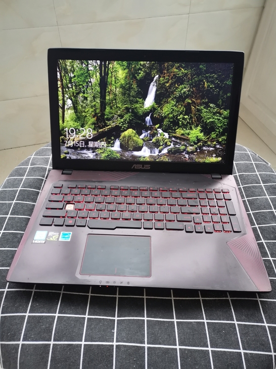 华硕飞行堡垒fx53v笔记本电脑 i5七代...