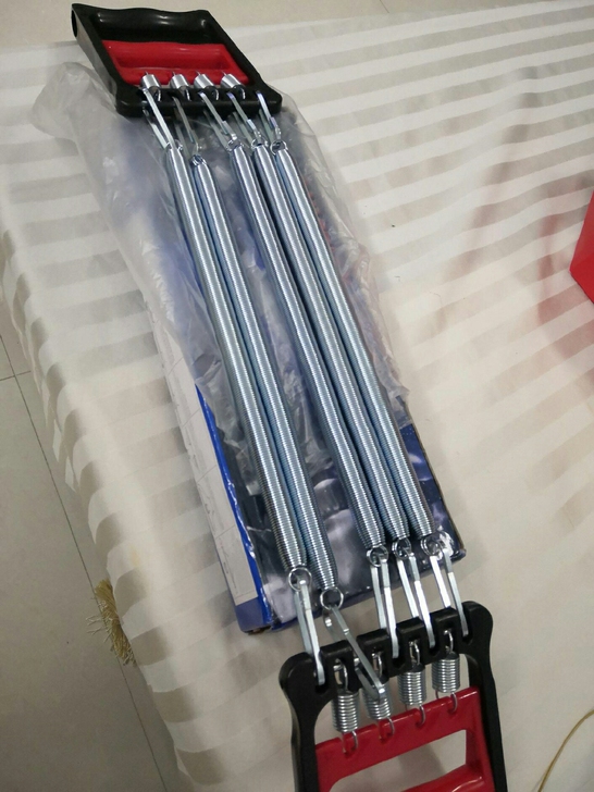【甩卖】多功能三用弹簧扩胸器仰卧起坐拉力器...