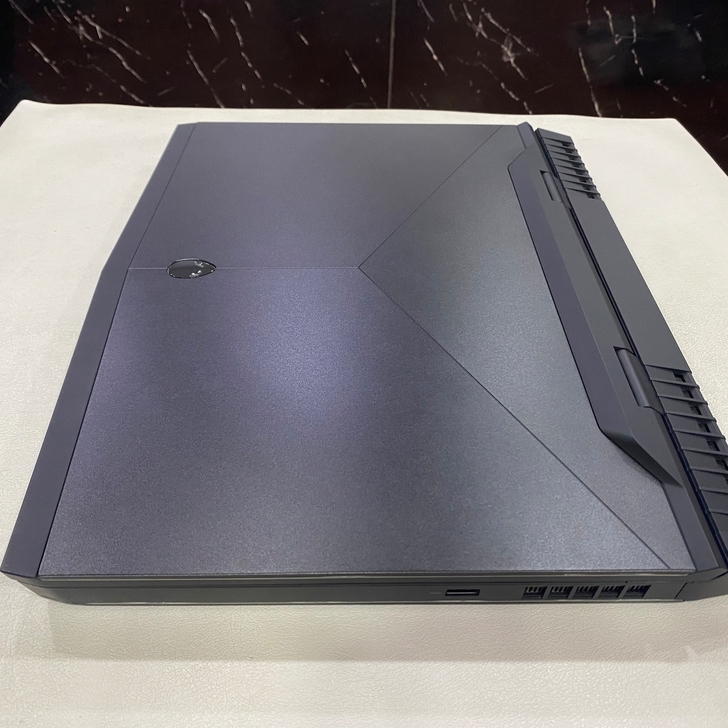 外星人Alienware 17R5笔记本电...