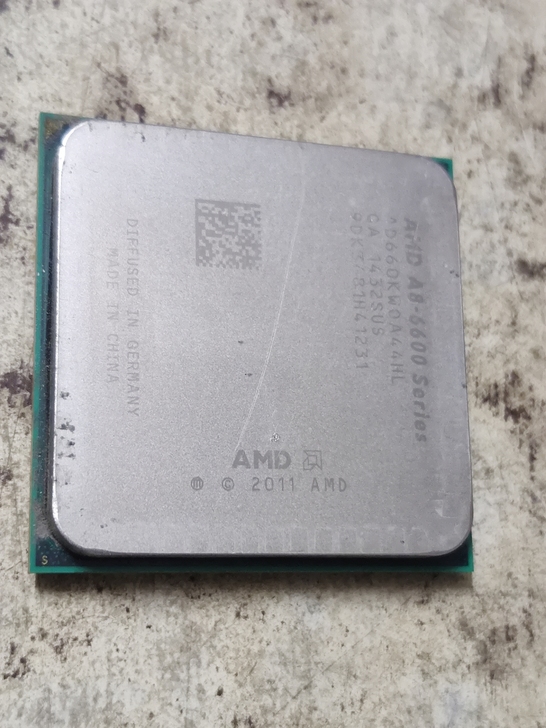 A8 6600朋友升级电脑拆下来的CPU一...