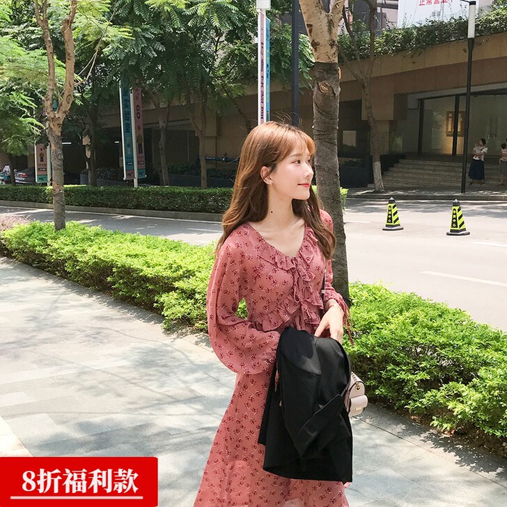 碎花连衣裙女春秋2019新款长袖雪纺复古甜...