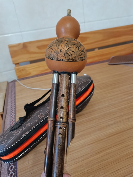 去年买的葫芦丝,音质正常。,原价158