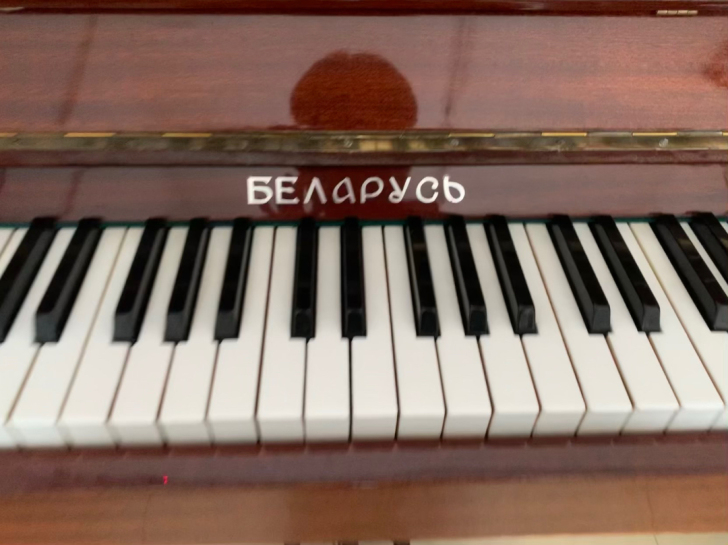 二手钢琴 辽源不墨迹的可以小刀。3999