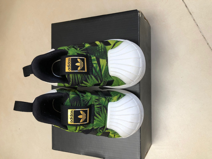三叶草运动鞋一脚蹬阿迪达斯Adidas s...