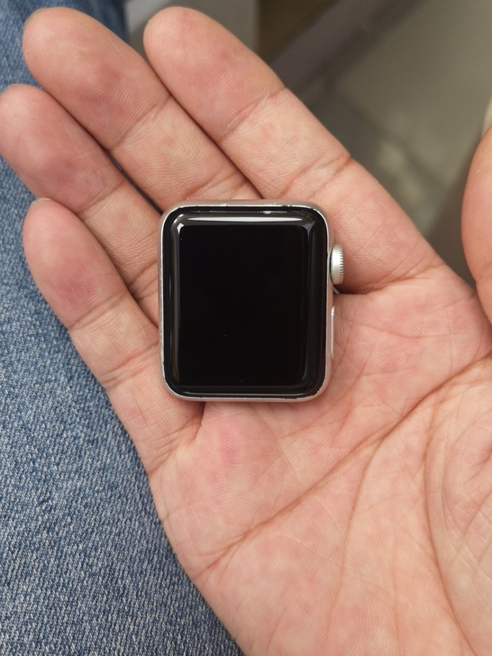 苹果WATCH S3.38MM，屏幕坏了不...