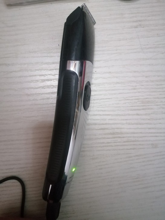 飞利浦原装PHILIPS电动理发器QG32...