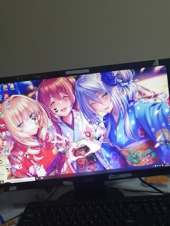 自用的显示器,又买了一个所以出手。