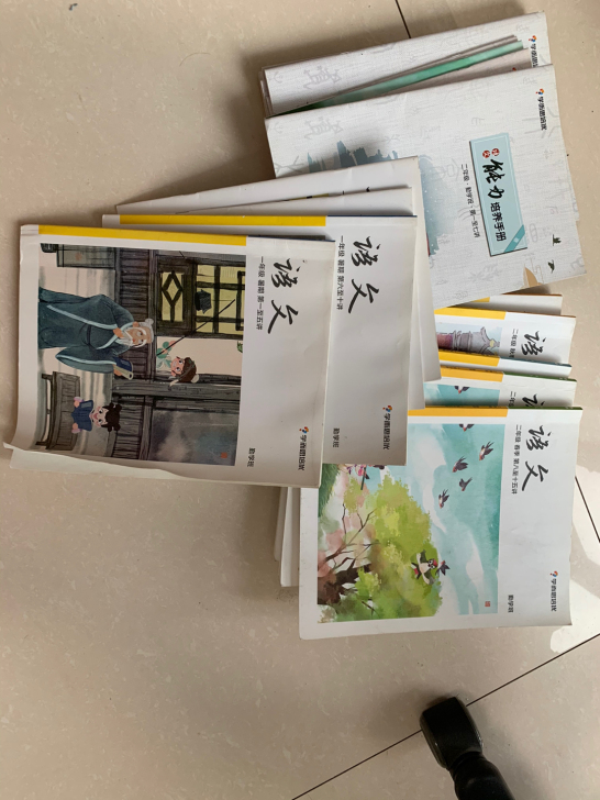 学而思语文一年级暑，二年级秋寒春整套书及教具