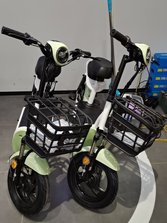 全新智能哈啰电动车全新