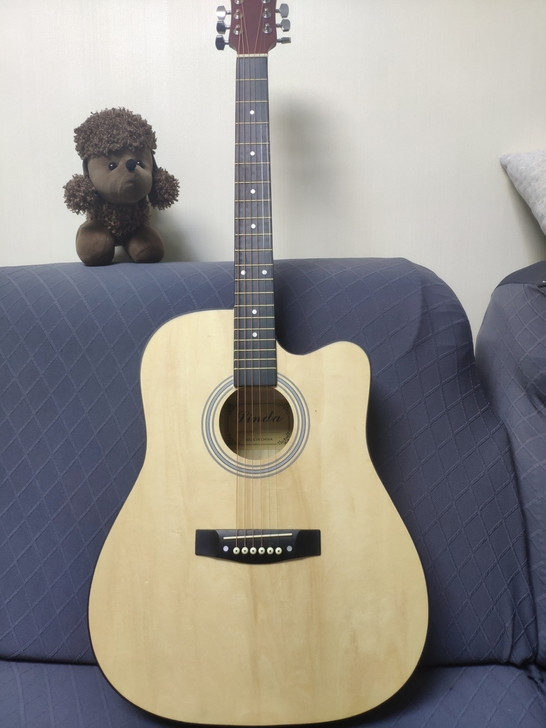 闲置41寸单板吉他 以前700多买的 个人...