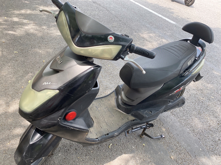 本人因工作原因，现出售电动车艾玛，带牌照 ...