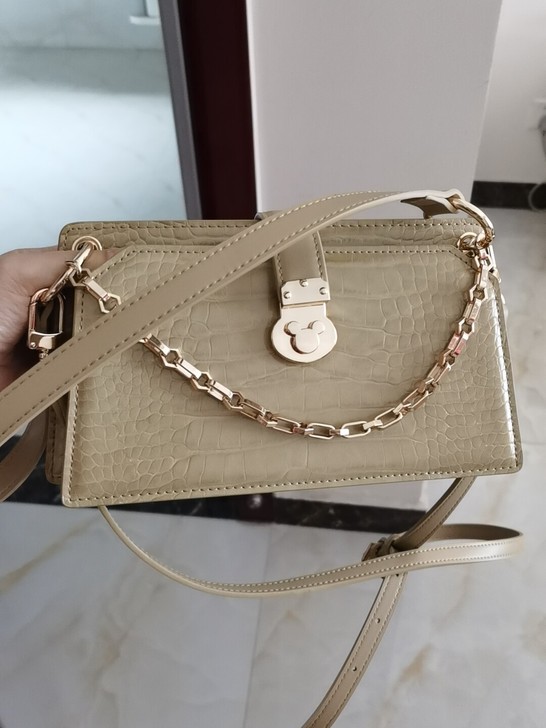 新款时尚链条斜挎包 款式:单肩包 材质:P...