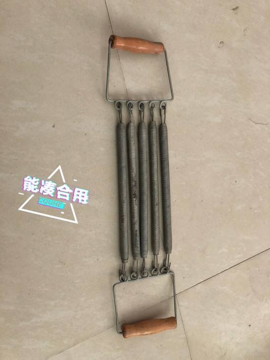 拉力器 力度可调 买回来没用过 放的时间...