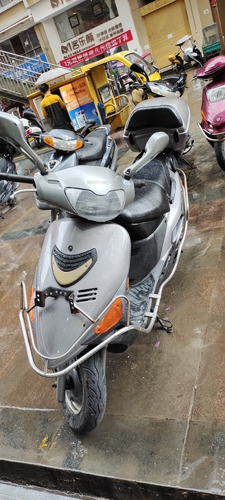 榕江二手踏板车,铃木一台