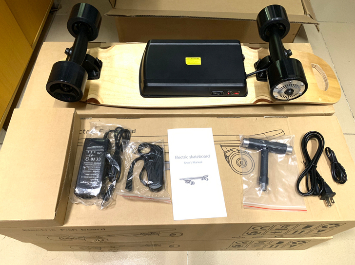 全新电动小鱼板续航加强 四轮电动滑板单翘板...